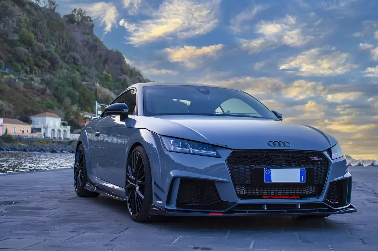 Audi TT front view